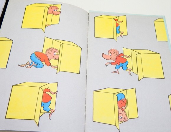 Inside Outside Upside Down Berenstain Bears 1968 Hardcover First Edition - Picture 9 of 12
